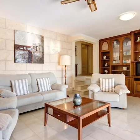 Semesterbostad Leones By Menorca Vacations