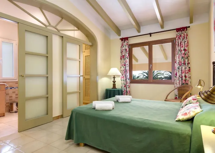 Leones By Menorca Vacations סון באו