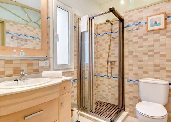 Leones By Menorca Vacations בית נופש